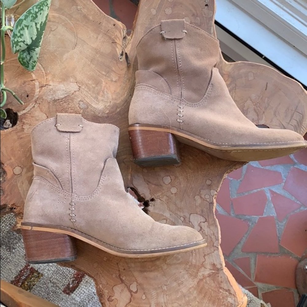 Dolce Vita Ankle Boot